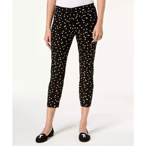 NWOT Alfani White Polka Skinny Ankle Capri